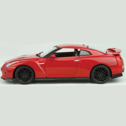 2017 NISSAN GTR