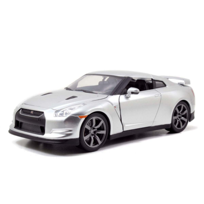 NISSAN GTR