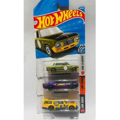 3-piece Hot Wheels car combo-11